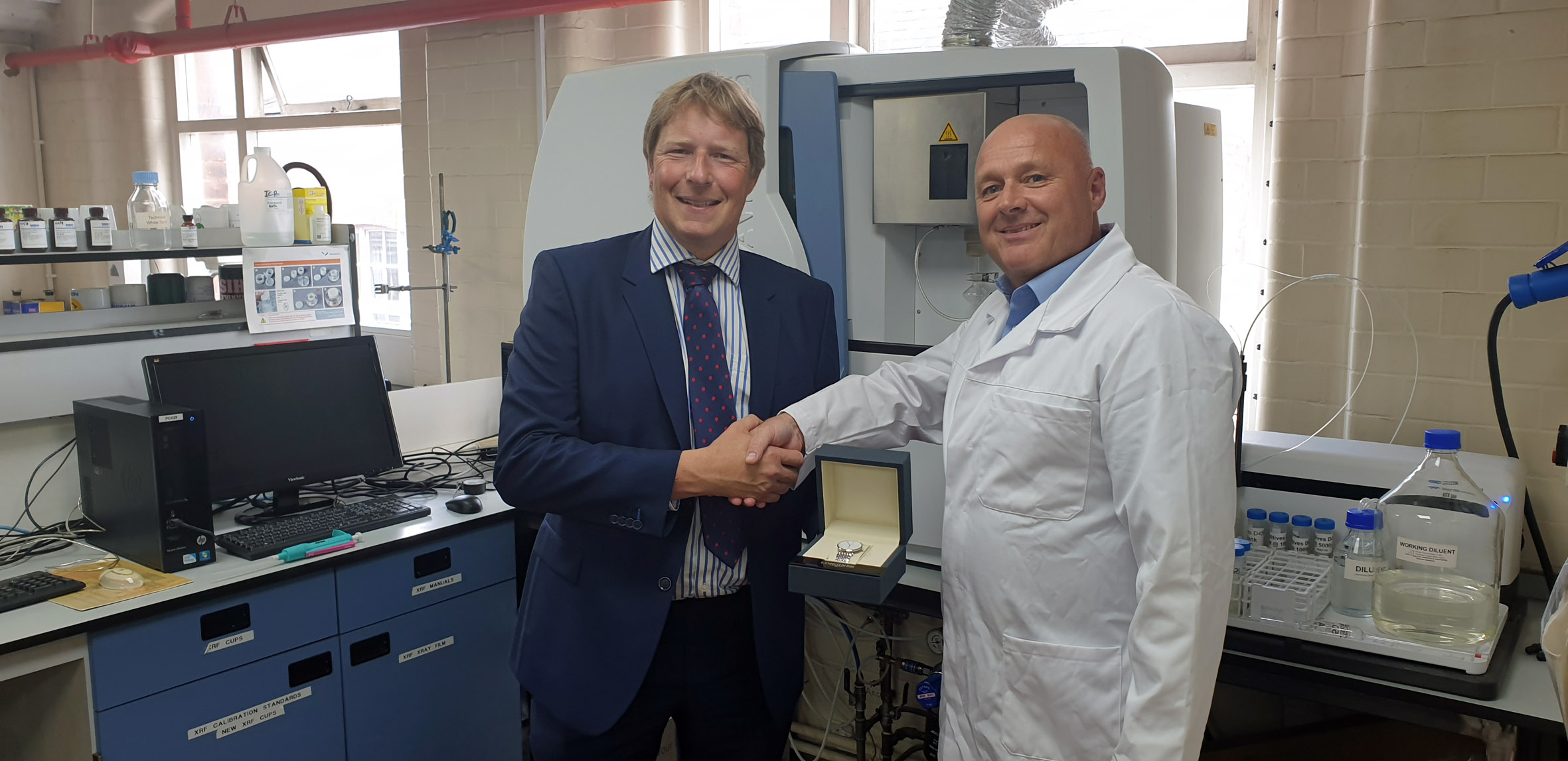 darrell bates 25 years.jpg